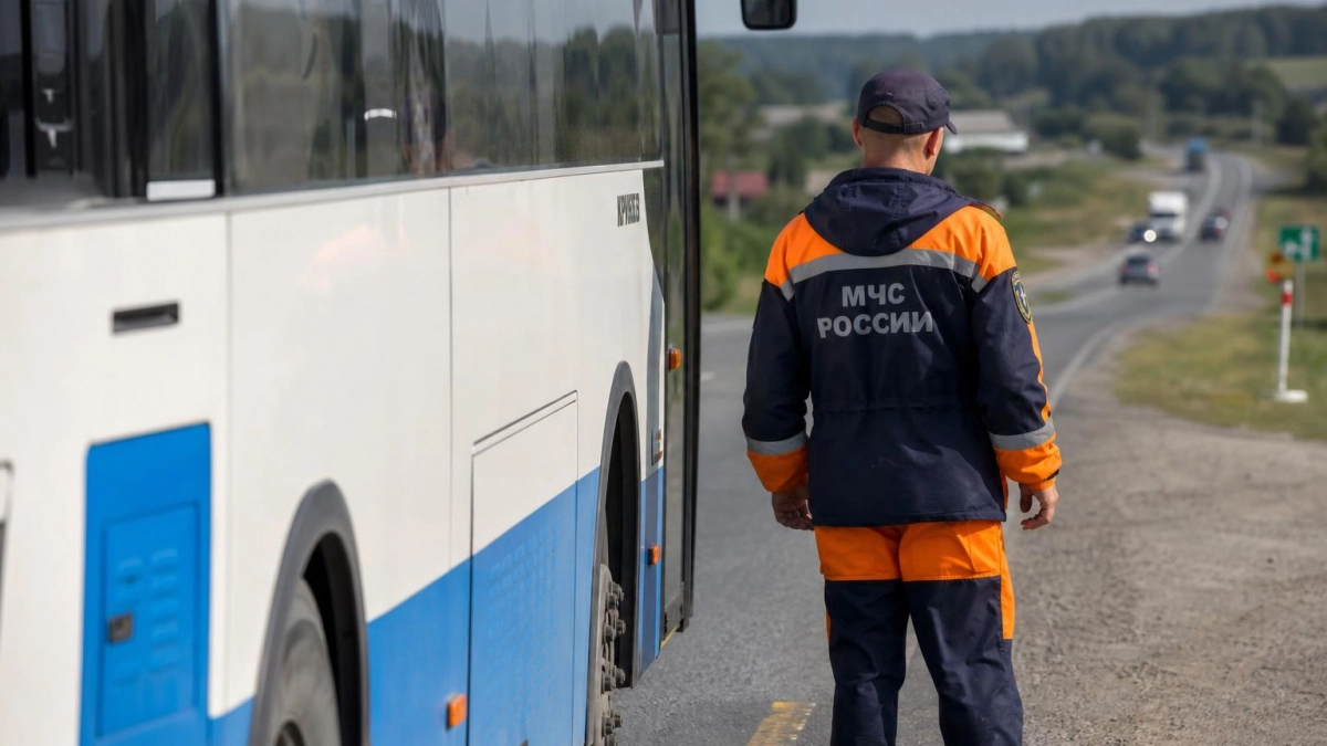 В Шебекино при атаке дрона на автобус тяжело пострадал водитель