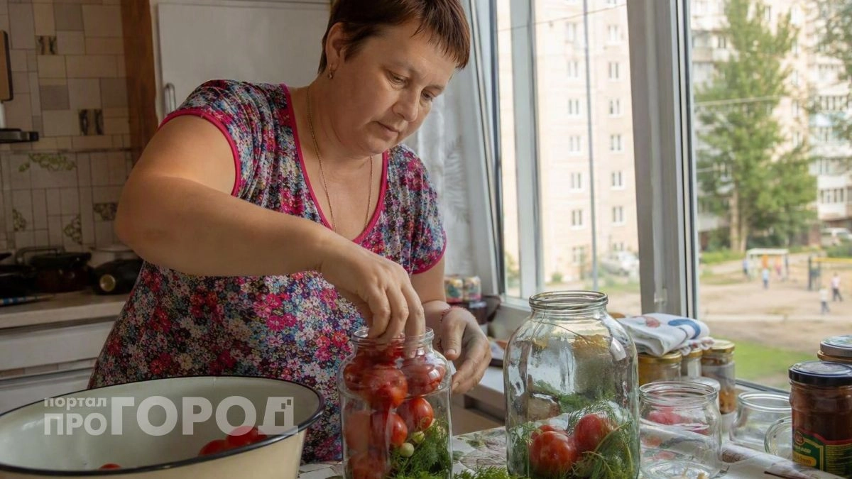Больше никаких других рецептов: эти помидоры Конфетка съедаются до последней капли рассола в первую очередь