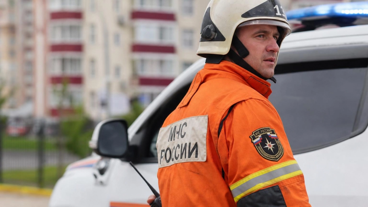 Развожаев показал последствия удара дронами по Севастополю с повреждением детсада