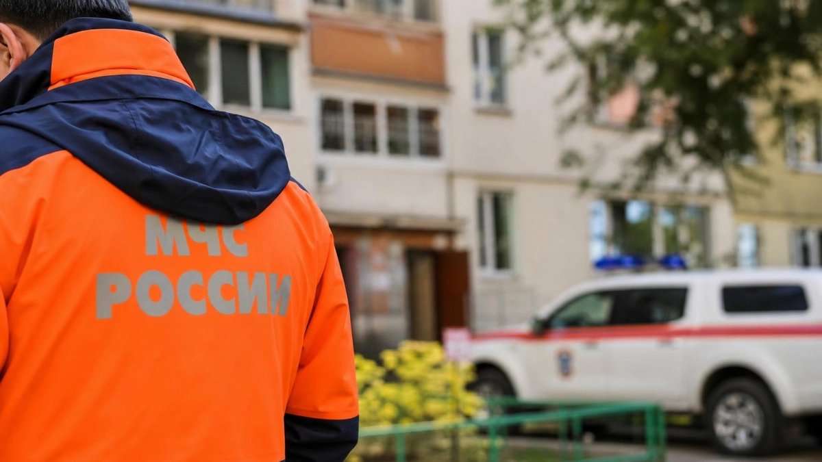 В Ростове-на-Дону при атаке ВСУ повреждены два дома, для жителей готовят размещение