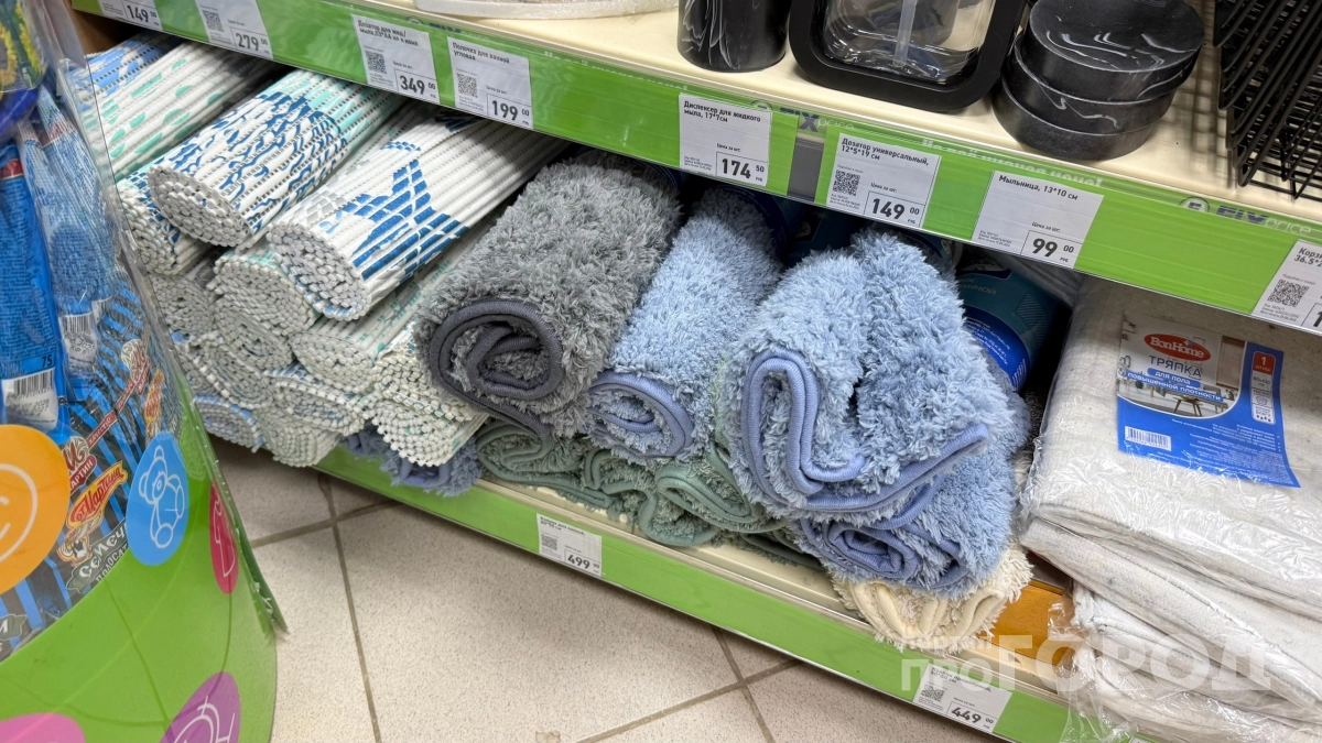 Больше не трачусь на дорогой декор из магазинов: пушистые коврики из Fix Price превратила в стильную деталь интерьера