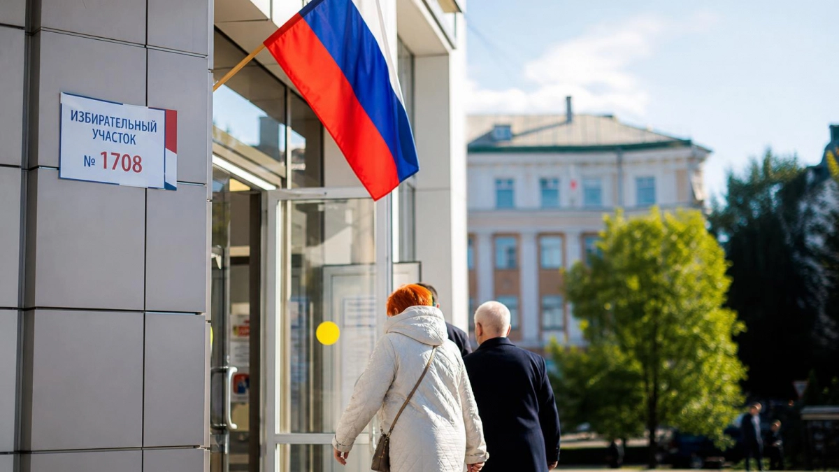 Путин пожелал успехов первой пятерке списка ЕР перед выборами в Госдуму