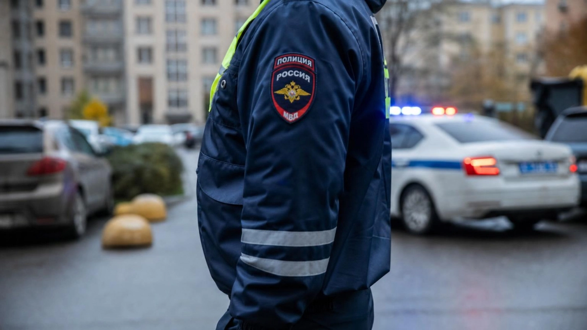 В Петербурге пенсионерка отдала мошенникам деньги и монеты почти на 182 миллиона