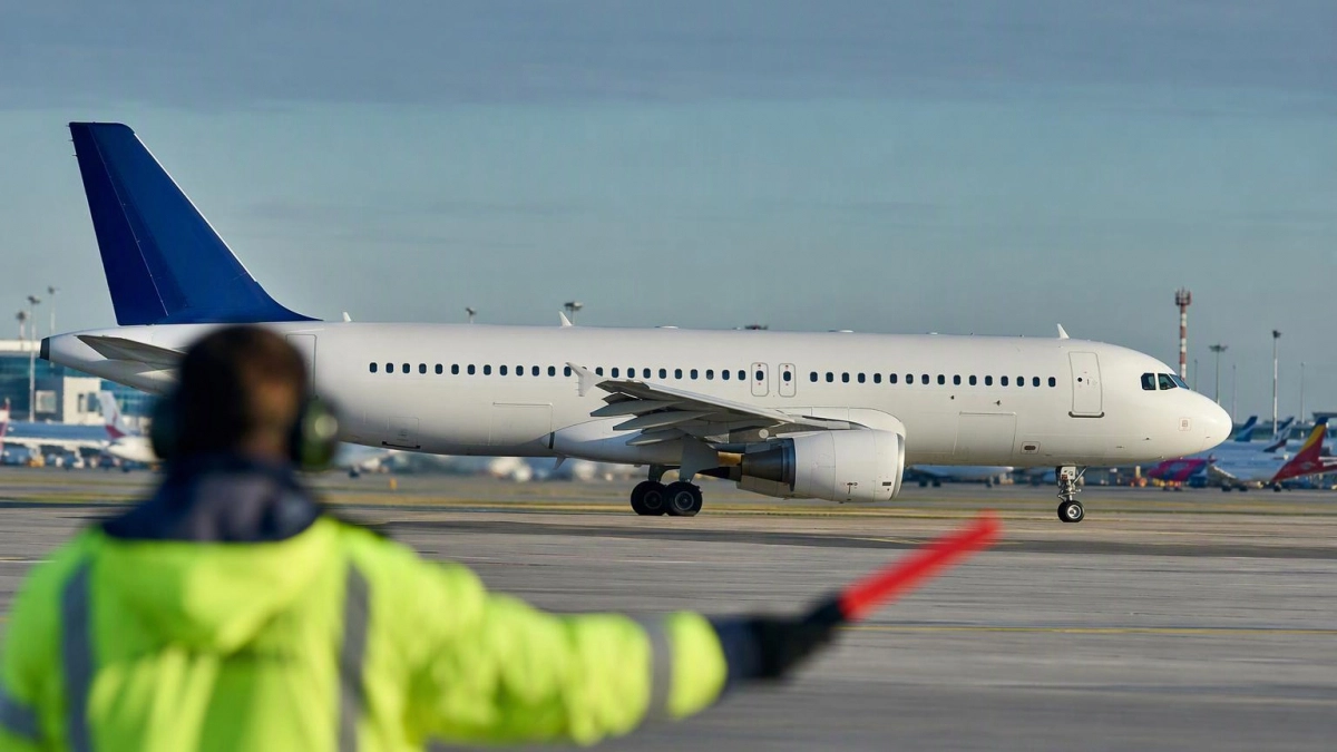 Пилот FlyDubai сообщил, что второй пилот отлучился на молитву перед нападением