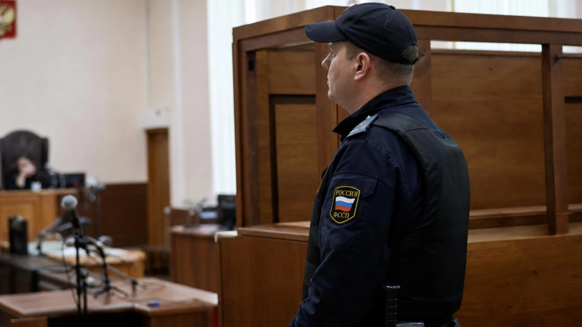 Мосгорсуд утвердил Семену Слепакову 400 часов обязательных работ