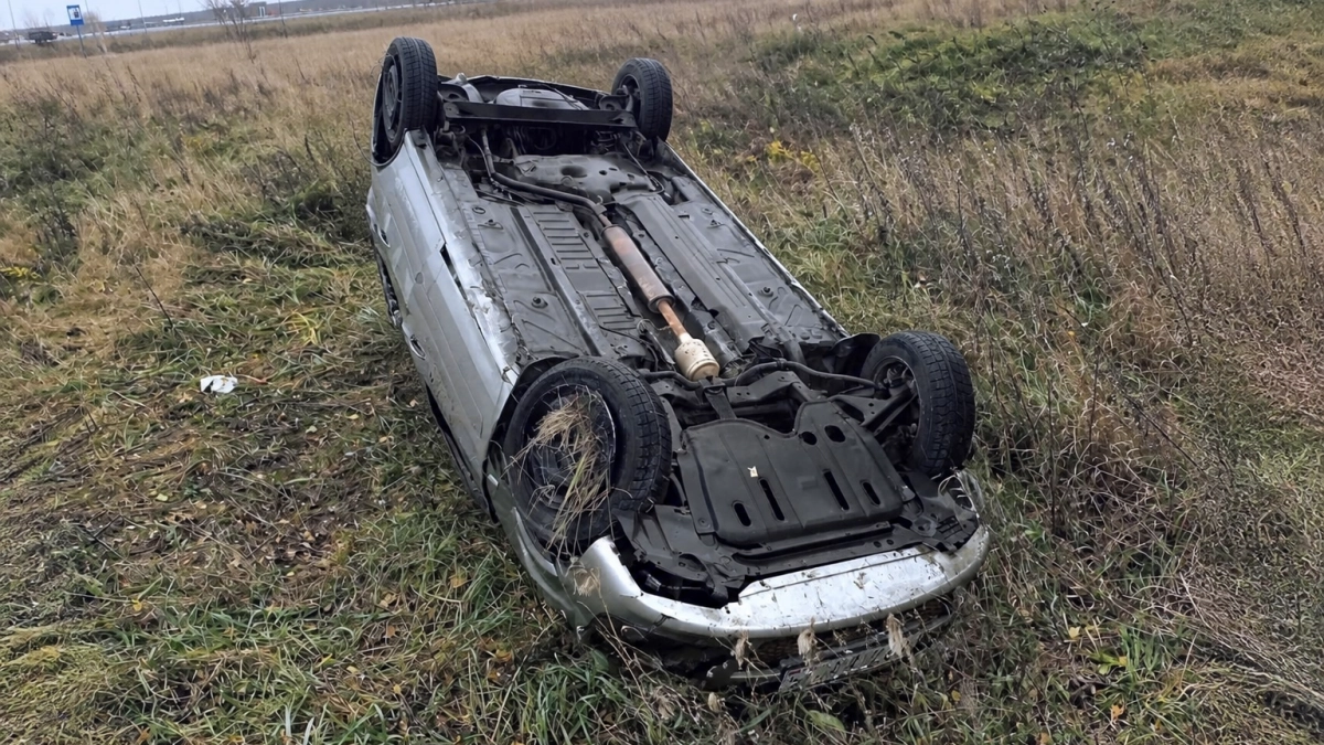 Под Челябинском перевернулся шаттл «Атлас»: пострадали пять пассажиров