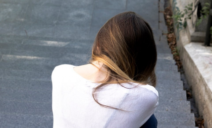 Частое «я» в разговоре — тревожный сигнал: психиатр назвал речевой маркер шизофрении