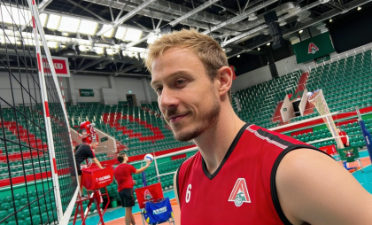 Победа над диагнозом: 4-кратный чемпион Сэм Деру возвращается в «Локомотив» после двух месяцев химиотерапии