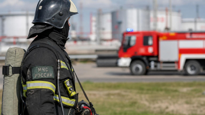 В Ярославской области быстро потушили резервуары, загоревшиеся после падения обломков БПЛА