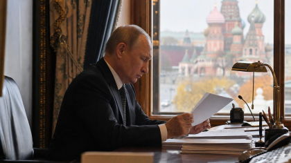 Путин в день рождения проведет телефонные переговоры и займется подготовкой к саммиту